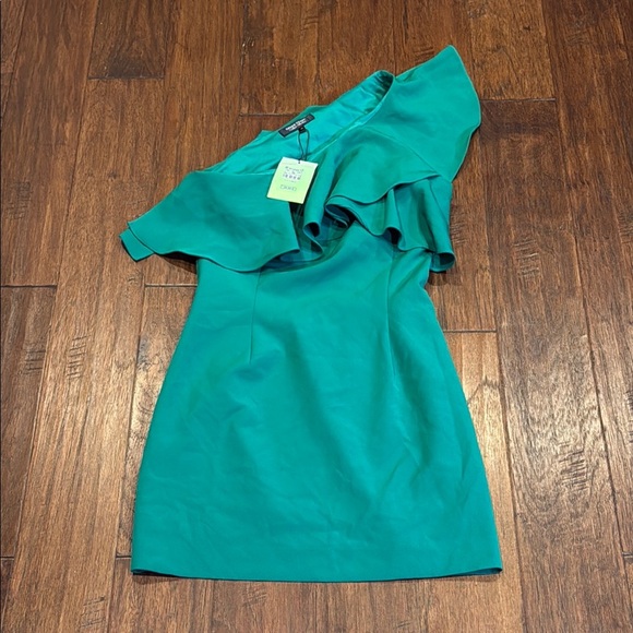NWT! Green Coast Size 38 Asymmetrical Neckline Ruffle Dress from El Corte Inglés - Picture 2 of 9